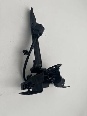 Le véhicule est équipé d'une boîte de vitesses de 10 mm.